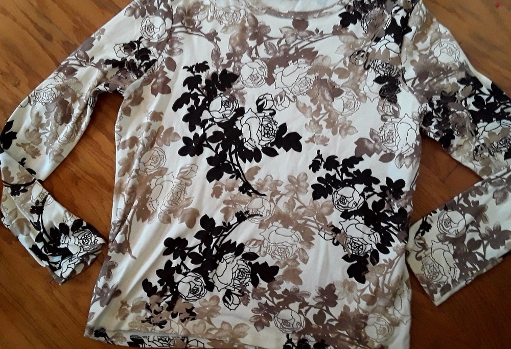 Women's St John's Bay floral print top NWOT XL